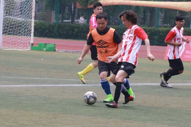 塔图姆25+10+9霍福德22+15 绿军4-1淘汰骑士